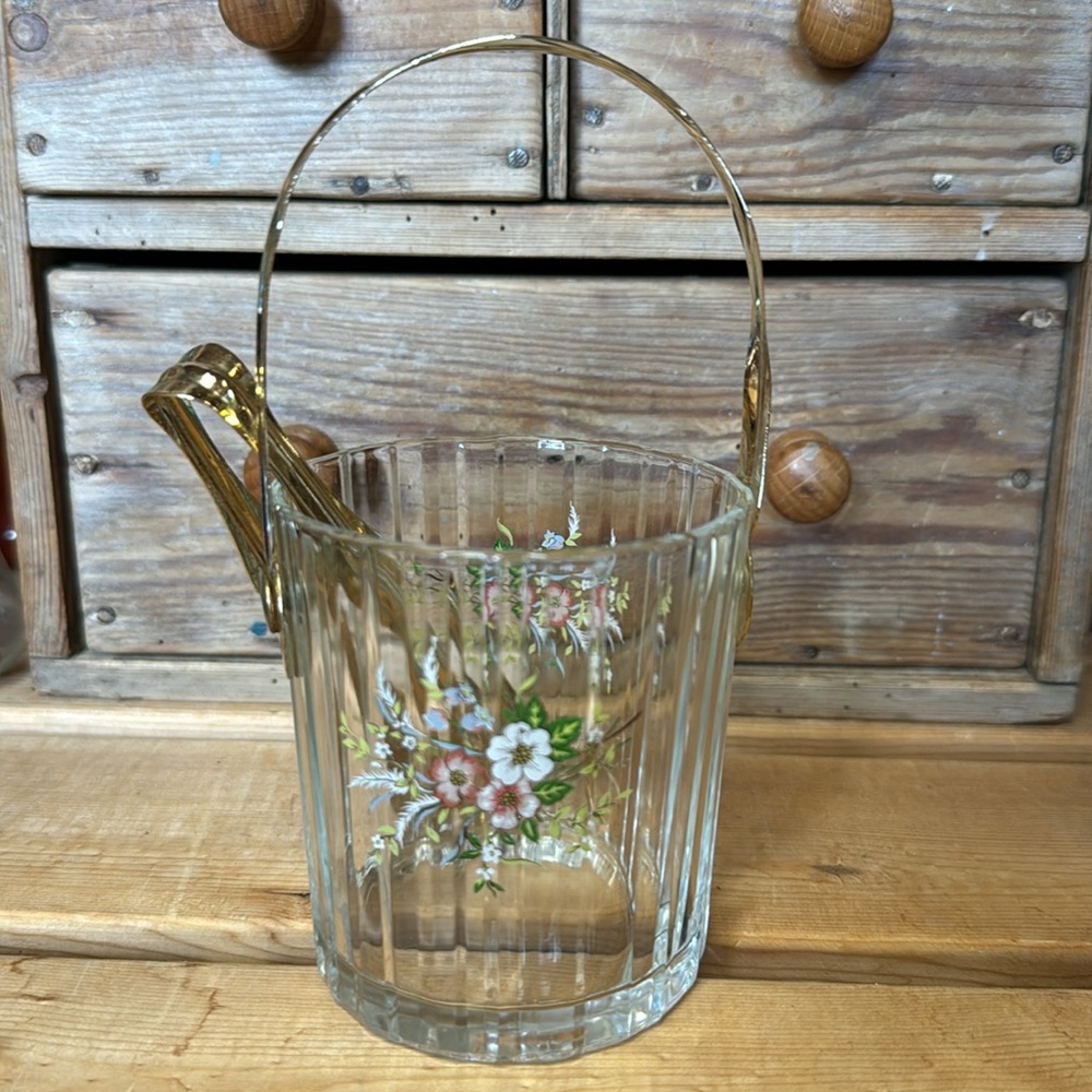 🫟3/$25🫟 Vintage small table ice bucket glass with flowers. - Picture 3 of 9